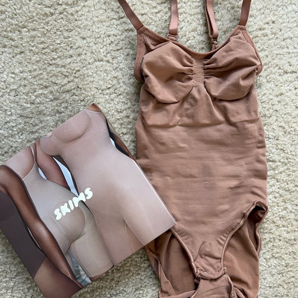 SKIMS Sculpting Bodysuit